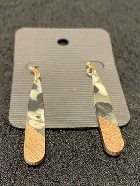 Gold-Tone Black & White Speckled Tortoiseshell and Wood Drop Earrings